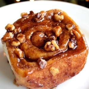 Foolproof cinnamon rolls you can make the day before and let rise in your fridge overnight. | livforcake.com