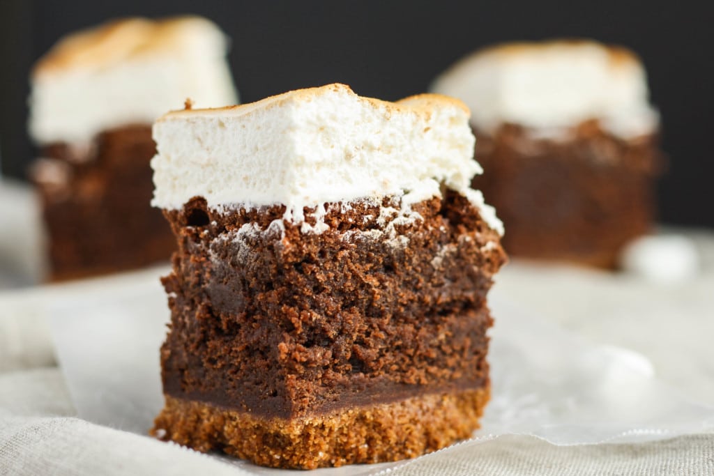 Close up of a s\'mores brownie.