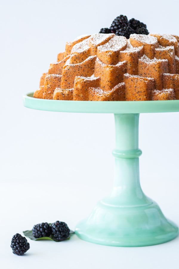 Lemon Poppy Seed Bundt Cake Liv for Cake