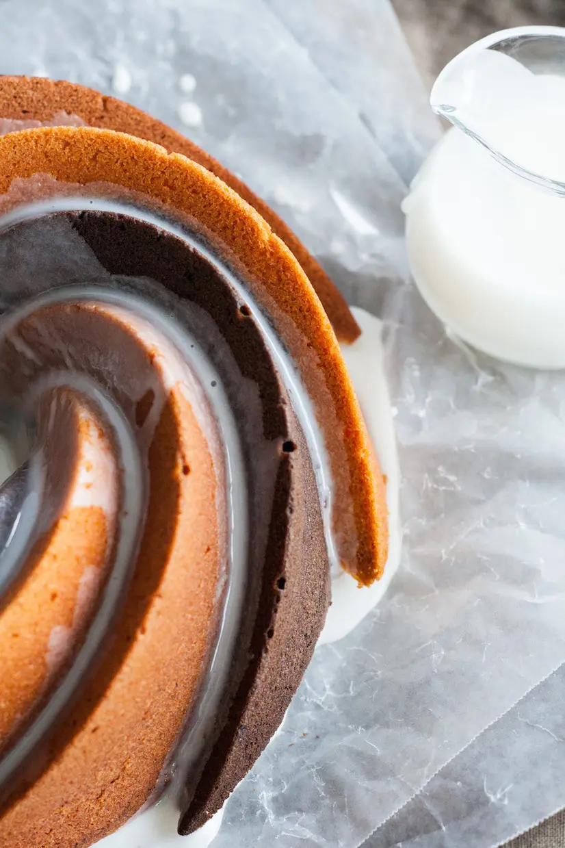 Finally put my new heritage bundt pan to use with a two toned cake! : r/ Baking