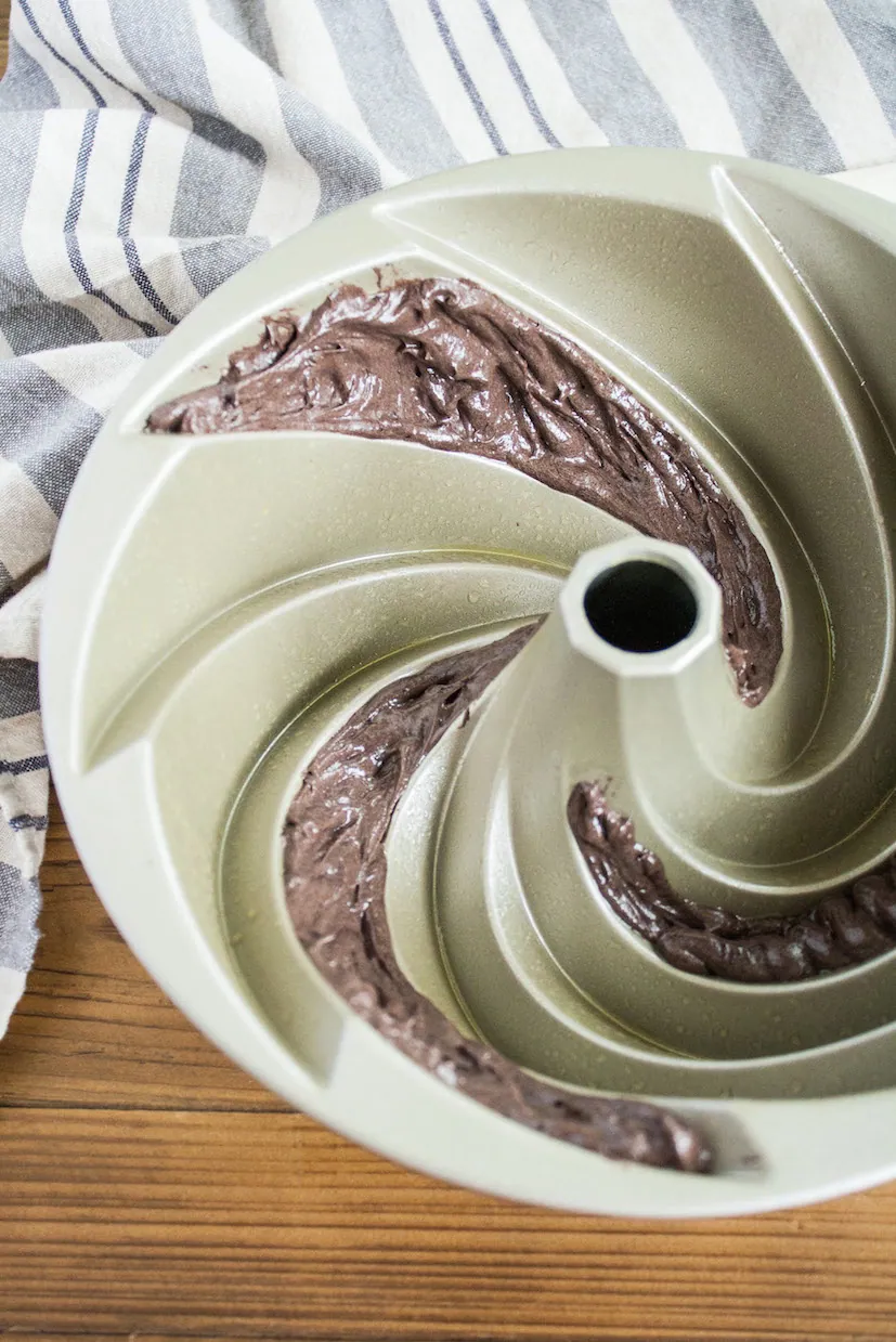 Two-Toned Bundt Tutorial - Liv for Cake