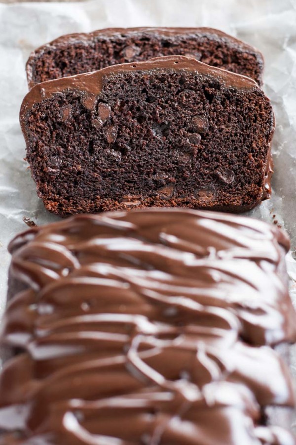 Triple Chocolate Banana Bread Liv for Cake