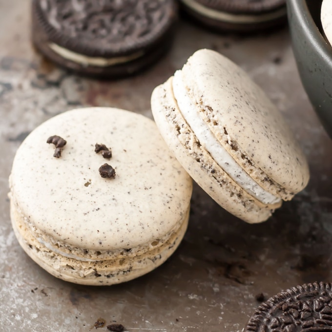 Oreo Macarons (French Macarons) - Liv for Cake