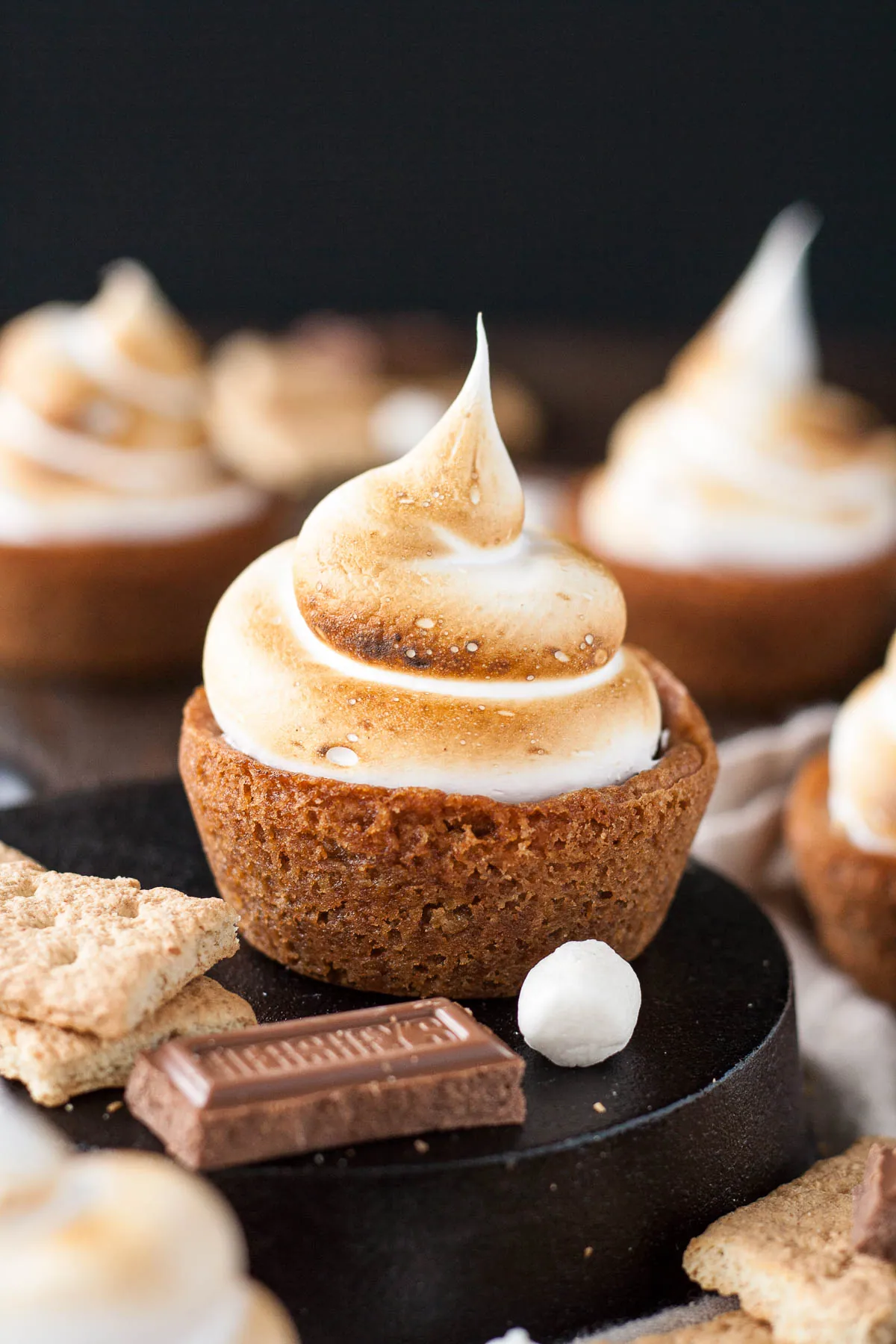 Close up of a cookie cup with a swirl