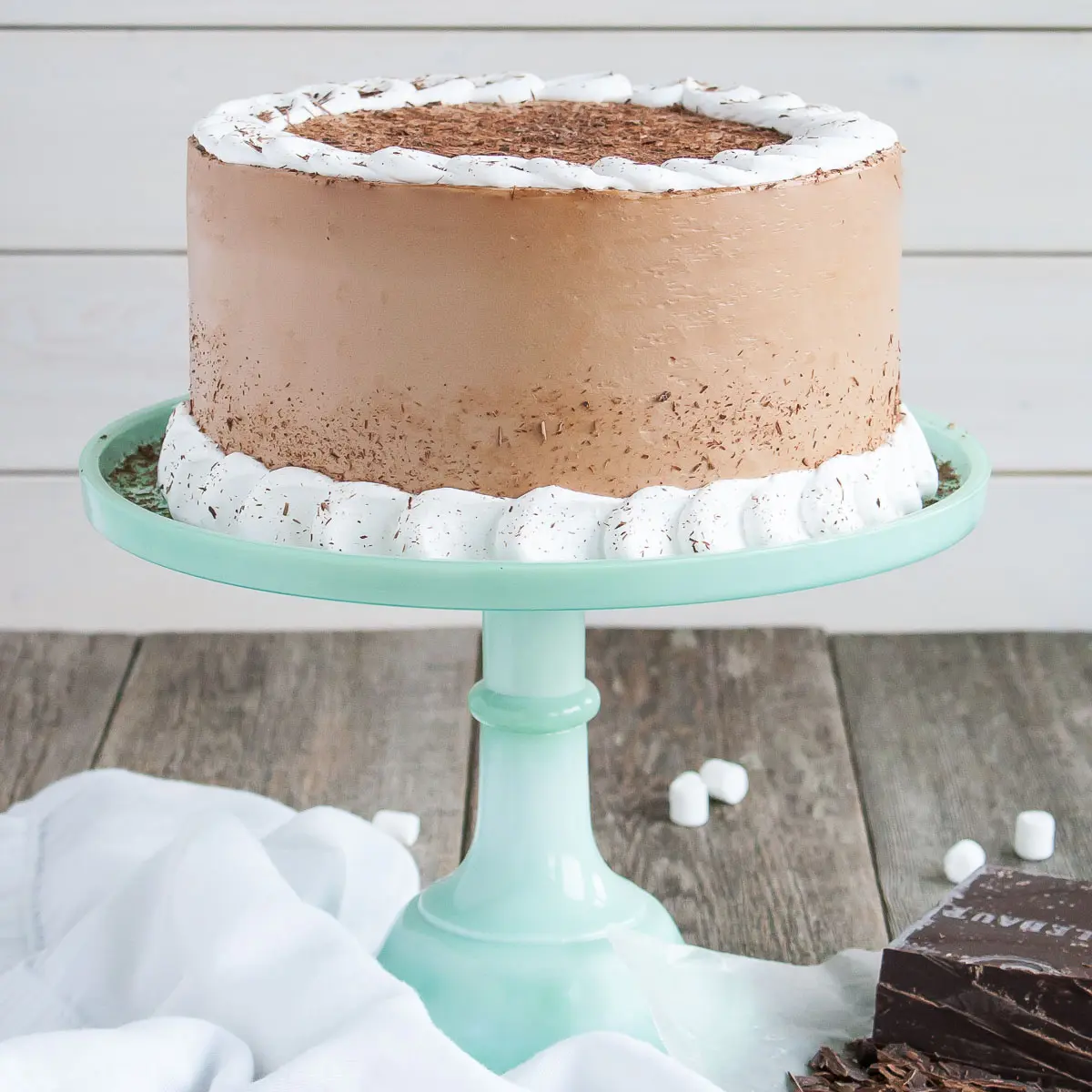Hot Chocolate Cake With Marshmallow Filling Liv for Cake