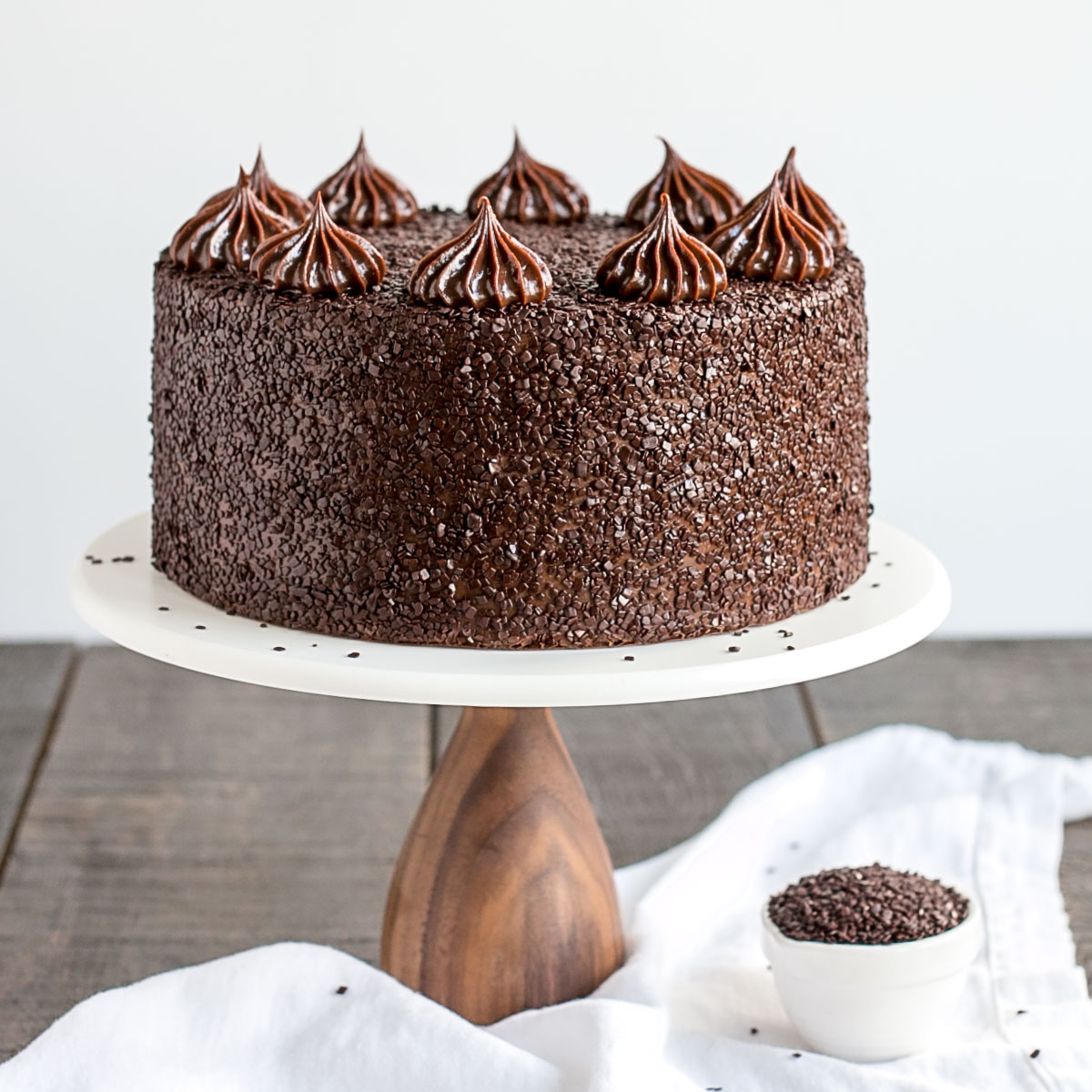 Eggless Dark Chocolate Truffle Cake-sonthuy.vn