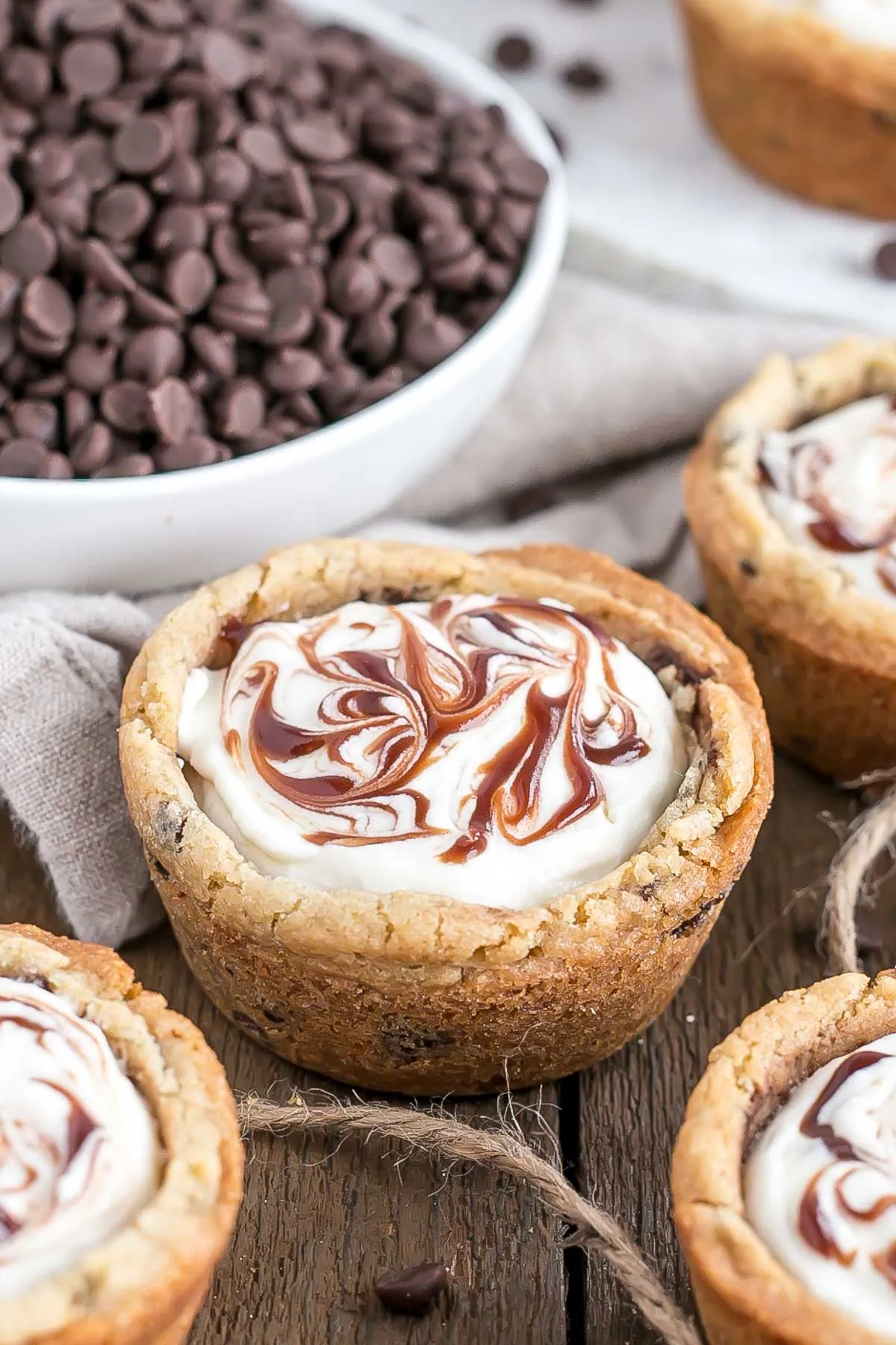 chocolate chip cookie cups