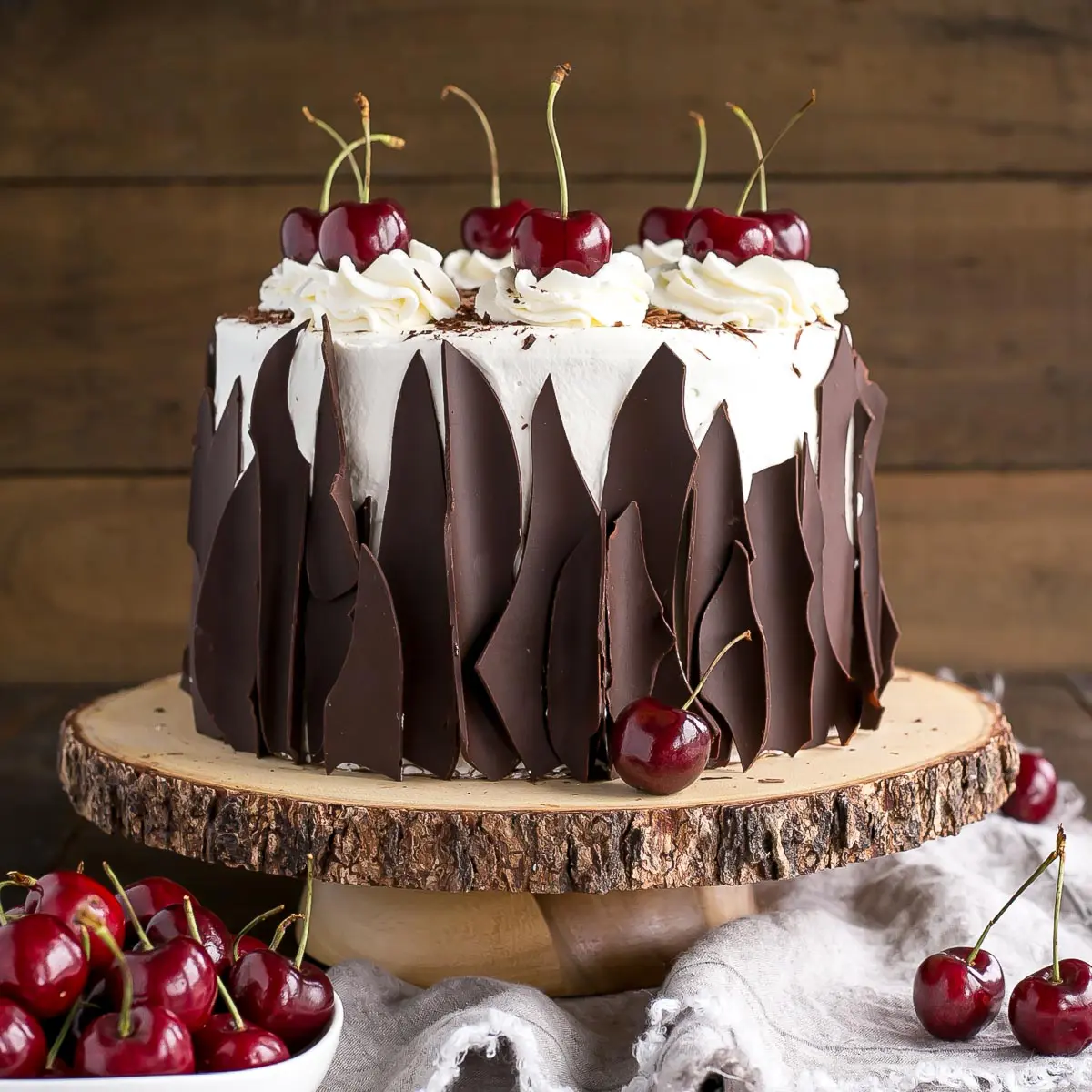 Featured image of post Simple Way to Easy Black Forest Cake Decoration