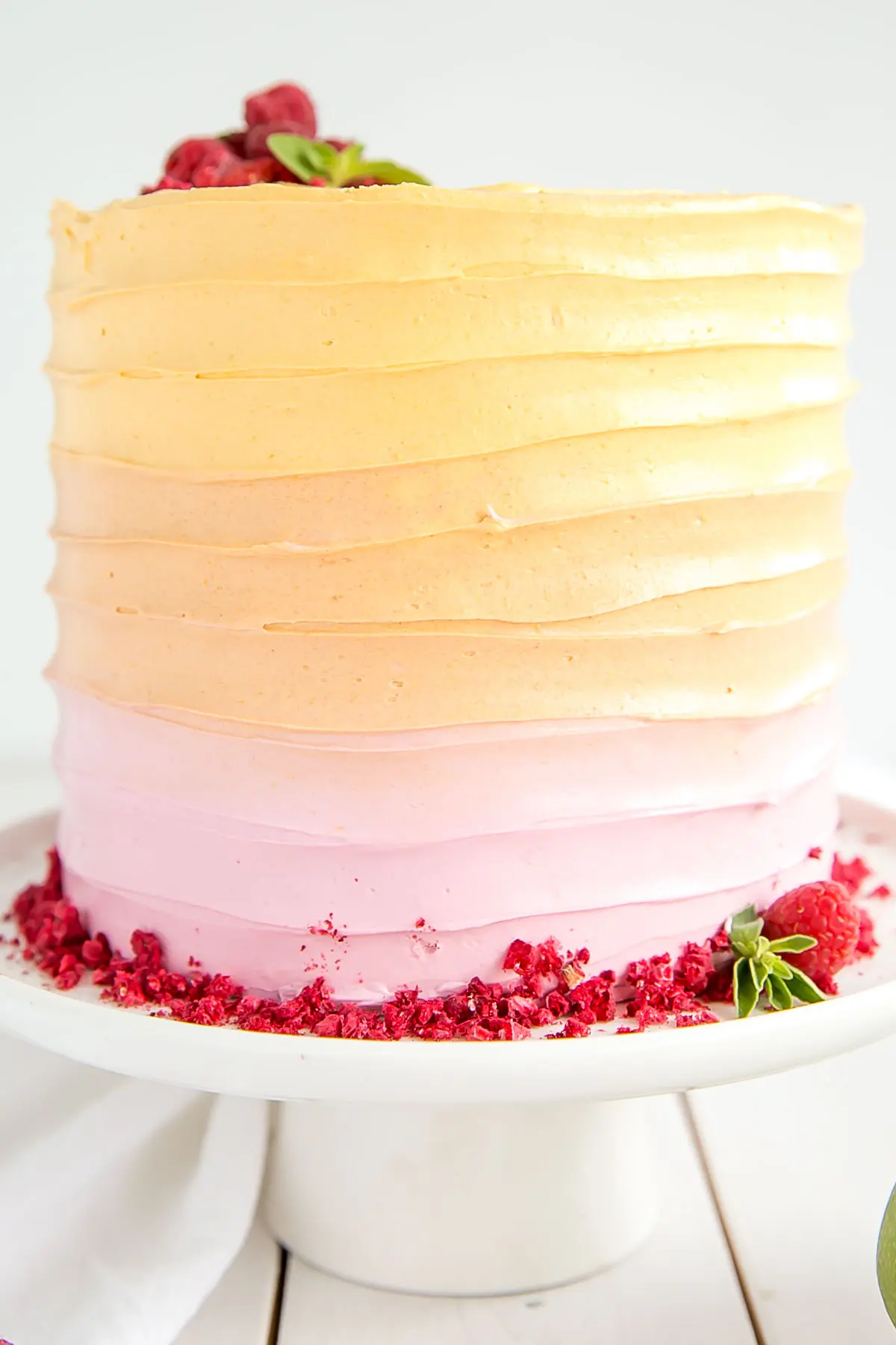 Ombre cake with raspberry and mango.