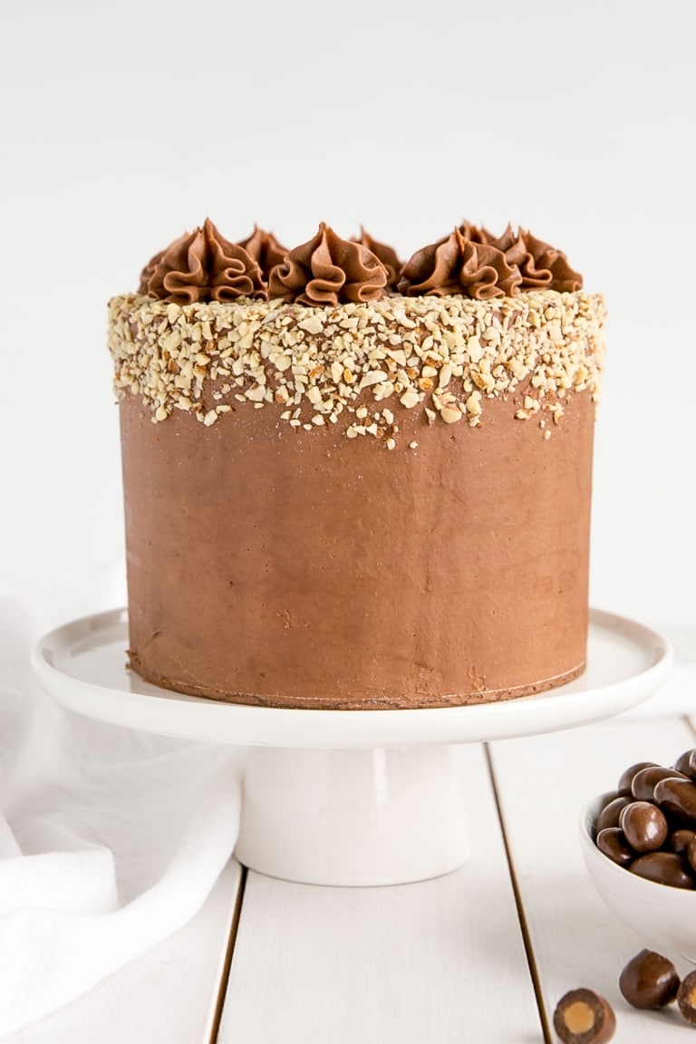 Milk Chocolate Almond Cake Liv for Cake
