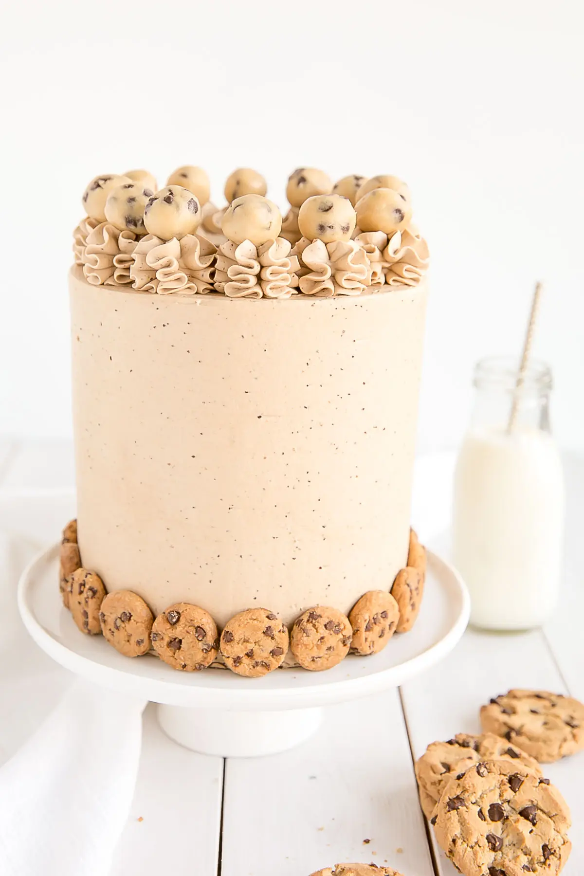 Chocolate chip cake layers, cookie dough filling and cookie frosting!