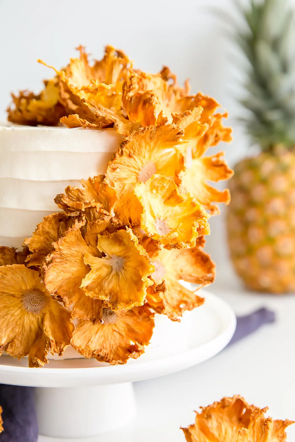 Profile picture of pineapple flowers on a pineapple cake.