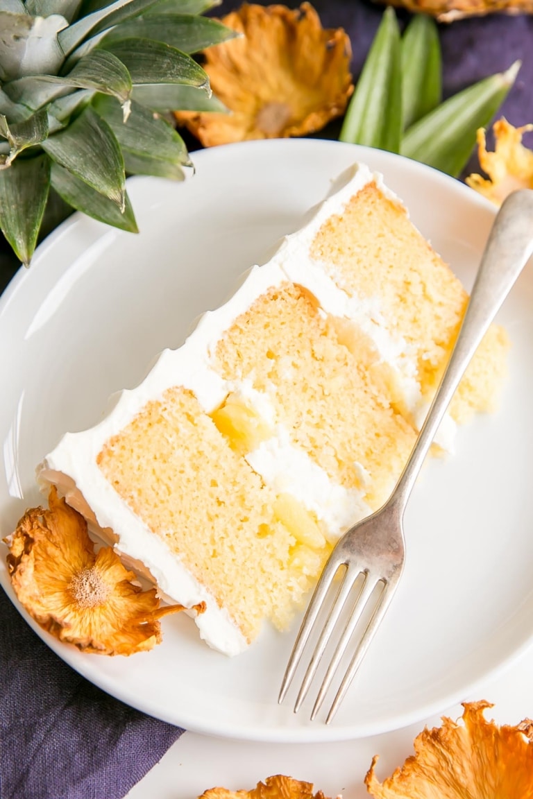 Pineapple Cake (with dried Pineapple flowers) Liv for Cake