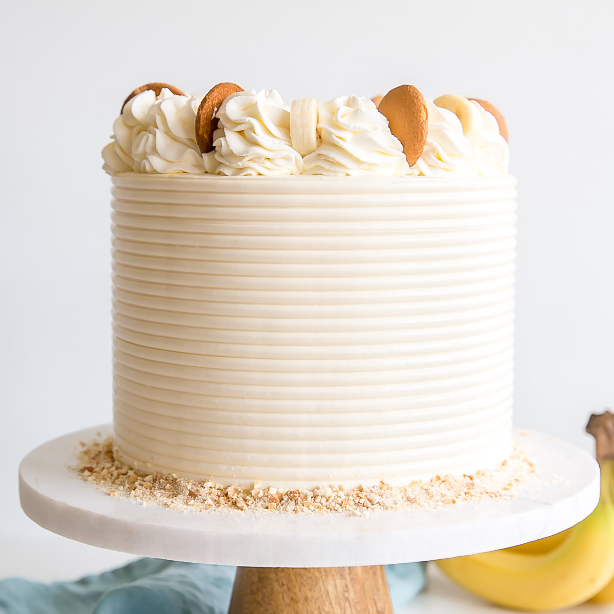 Easy Banana Pudding Poke Cake - Little Sunny Kitchen