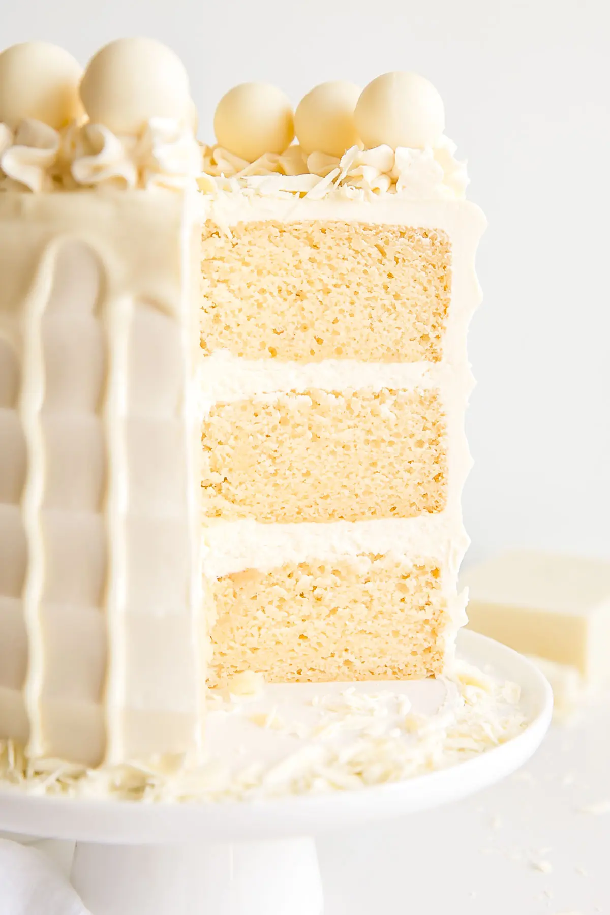 Double-Layer White Chocolate Cake