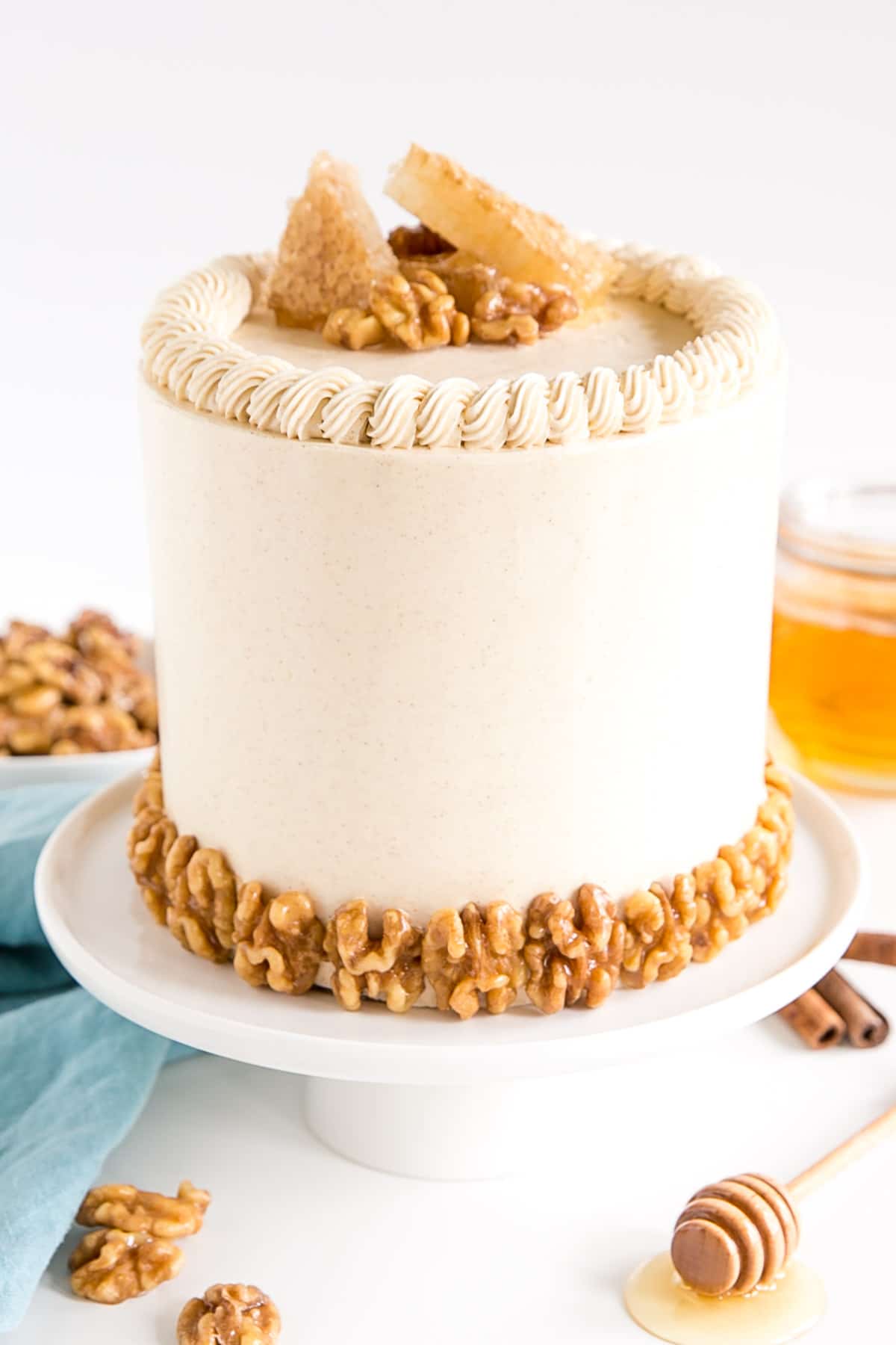 Buy Urban Eatery Fresh Cake - Honey Walnut Online at Best Price of Rs null  - bigbasket